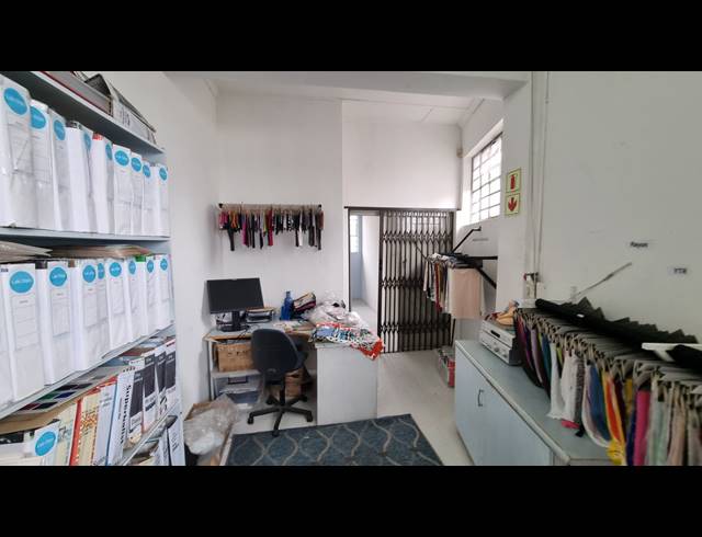 117M² BUSINESS TO LET IN OBSERVATORY